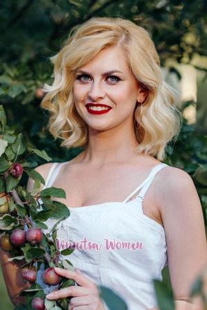 188114 - Anastasia Age: 35 - Ukraine