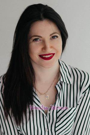203091 - Anna Age: 33 - Ukraine