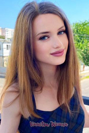 204336 - Alina Age: 21 - Ukraine