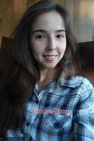 205531 - Elizabeth Age: 27 - Ukraine