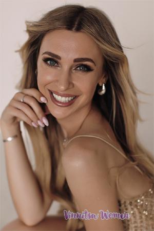 224353 - Anastasiia Age: 33 - Ukraine