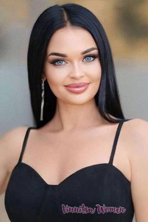 225395 - Viktoriia Age: 33 - Ukraine