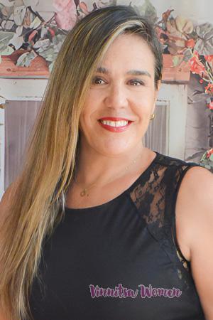 226420 - Lenka Age: 55 - Peru