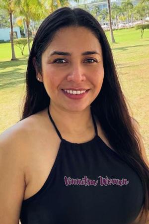 228301 - Melissa Age: 39 - Costa Rica